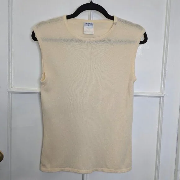Chanel Vintage Cashmere Tank Top Sweater Pale Yellow Cream CC Logo Size S RARE - Picture 2 of 14